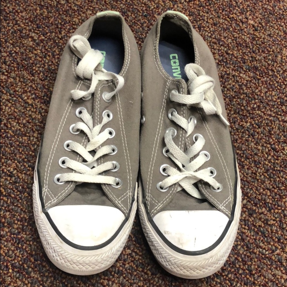 Grey converse